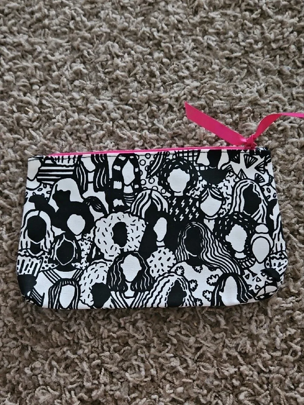 ipsy Black Illustrated Faces Cosmetic Pouch